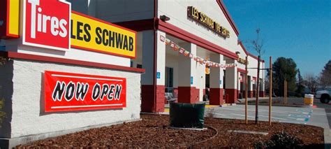 Les Schwab Tire Center - Sierra View General Contractor