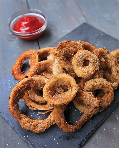 Beer Battered Onion Rings | Blue Jean Chef - Meredith Laurence