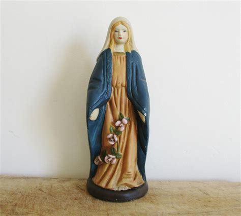 Vintage St.Elisabeth du Portugal statue, 1960s Virgin Mary Sainte ...