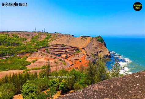 Ratnadurg Fort - Ratnagiri Fort, Ratnagiri Maharashtra - Roaring India Tourism