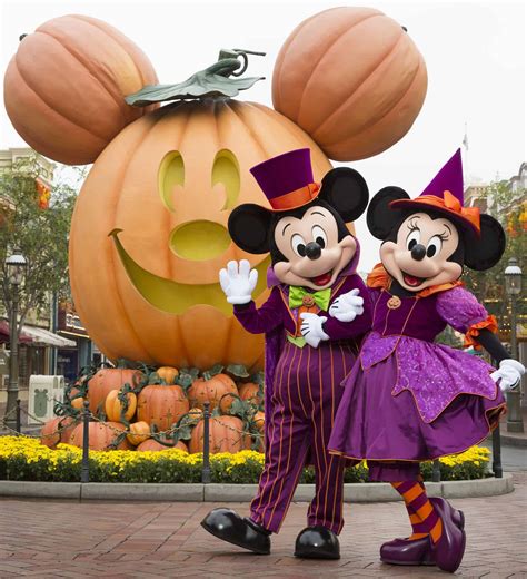 A Family Guide to Enjoying Halloween at Disneyland