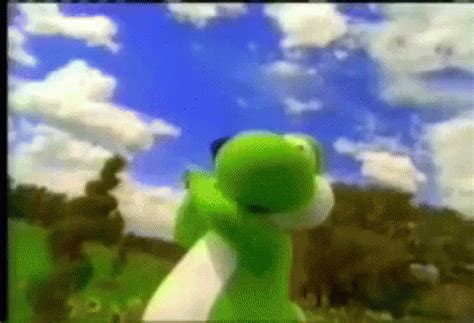 Yoshi Hammer GIF - Yoshi Hammer Ban - Discover & Share GIFs