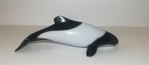 Commerson’s Dolphin (SeaWorld) – Animal Toy Blog