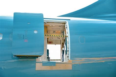 6 Facts About Airplane Plug Doors | Blog- Monroe Aerospace