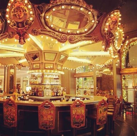 Hotel Monteleone in New Orleans, revolving carousel bar | New orleans ...