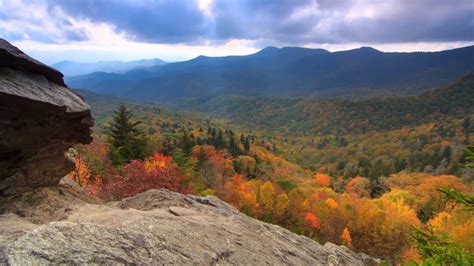 Scenic Time Lapse: Fall Foliage & Incredible Mountain Views - Asheville ...