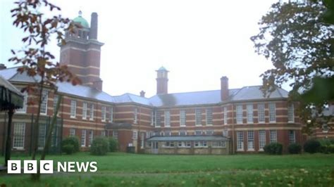 Cardiff's Whitchurch Hospital shuts to patients after 108 years - BBC News