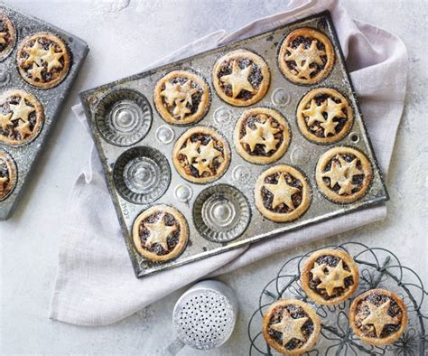 Jamie Oliver's classic mince pies | Homes To Love