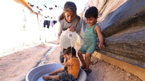 Syrians in Idlib camps struggle with scorching temperatures | Middle East