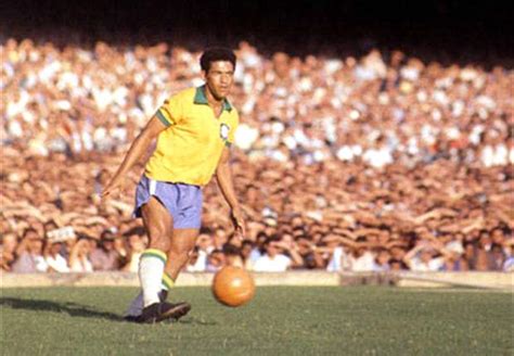 Mane Garrincha’s last Christmas – A Brazil legend’s sad farewell to the game | Goal.com