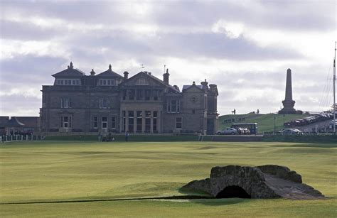 St. Andrews 18th Hole - Sullivan Golf Travel Ireland