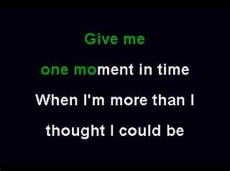 Whitney Huston - One Moment In Time Chords - Chordify