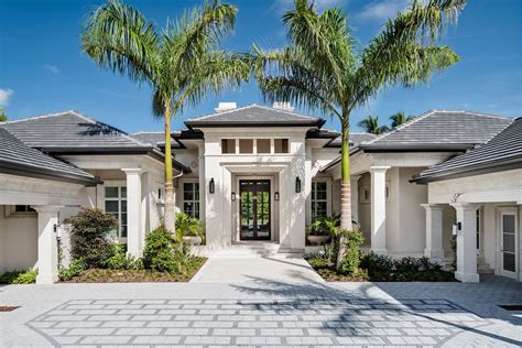 Waterside Grand in Grey Oaks | Harwick Homes | Stucco homes, Mediterranean homes exterior ...