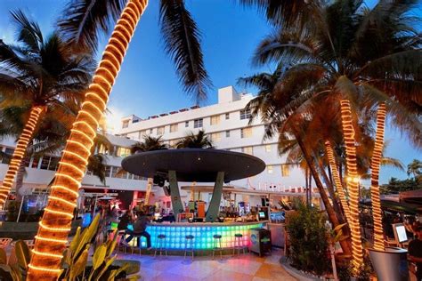 Clevelander Bar: Miami Nightlife Review - 10Best Experts and Tourist Reviews