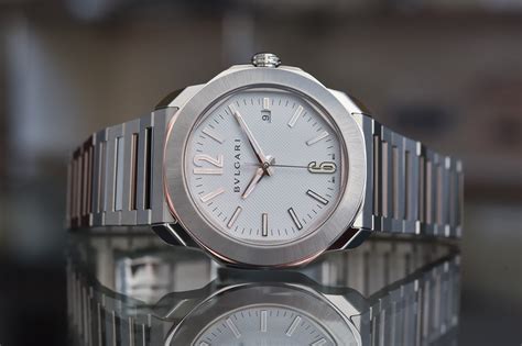 Hands-On With The New, Redesigned Bulgari Octo Roma Automatic