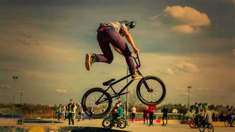 7 Best BMX Shoes for Your Next Ride 2023 | Best Looking BMX Shoes