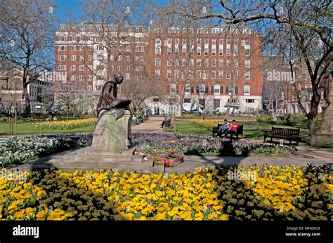 Gandhi Statue, Tavistock Square, London, England Stock Photo - Alamy