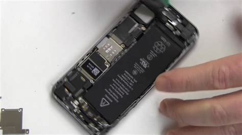 How to Replace Your Apple iPhone SE Battery - YouTube