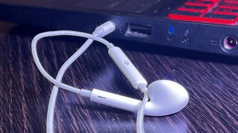 How To Use Apple Earbuds As Mic On PC: A Step-by-Step Guide ...