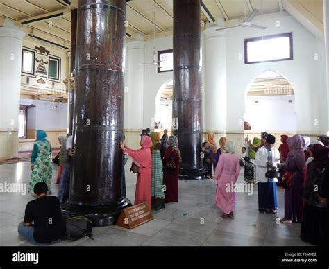 Demak mosque indonesia hi-res stock photography and images - Alamy