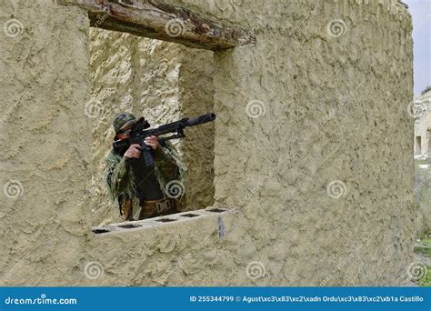 Army Soldier Performing Military Maneuvers on the Battlefield. Stock Image - Image of action ...