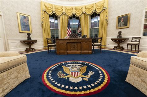 PHOTOS: President Biden's Redecorated Oval Office : President Biden ...