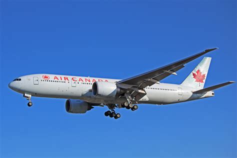 C-FIUA: Air Canada Boeing 777-200LR (1 Of 6 In Fleet)