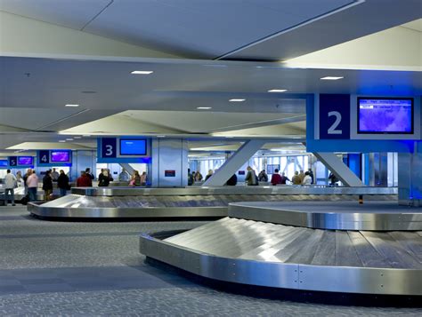 Gallery of Detroit Metropolitan Wayne County Airport, North Terminal / Gensler - 5 | Detroit ...