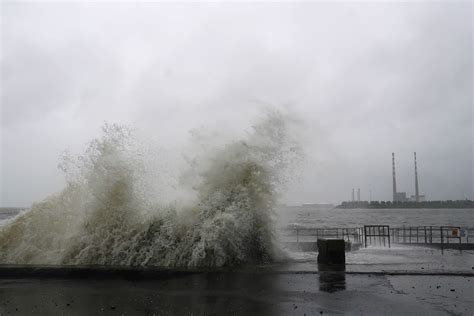 Weather warnings issued for entire island of Ireland due to Storm Debi ...