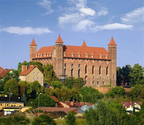 21 Fairytale Castles in Poland You’ll Want to See » Maps & Bags