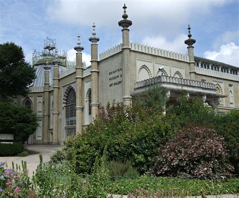 Brighton Museum and Art Gallery, Brighton, England - GoVisity.com