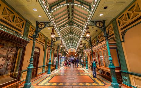 The Arcades of Main Street