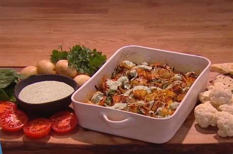 Simon Rimmer Bombay potato and cauliflower traybake recipe on Steph’s ...