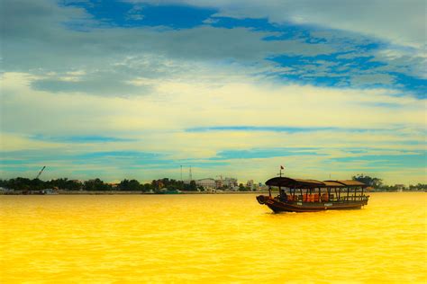 Boat on the yellow river landscape image - Free stock photo - Public ...