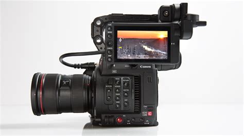 Review: Canon EOS C200 Gives Videographers What They Need - Videomaker