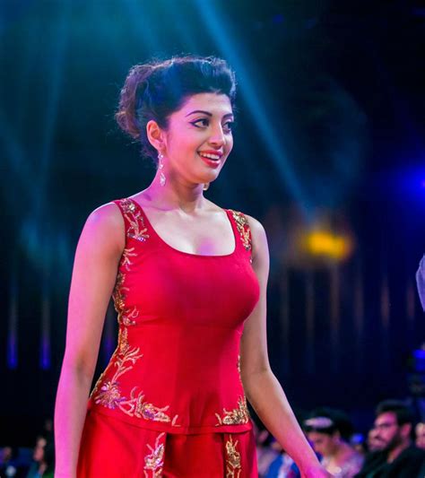 Pranitha Subhash at SIIMA Awards 2015 - Photos,Images,Gallery - 25984