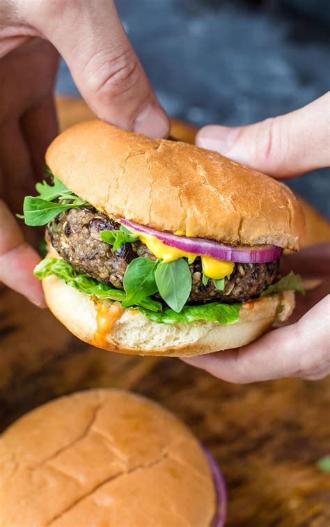 Quinoa Black Bean Veggie Burgers Recipe - Peas and Crayons