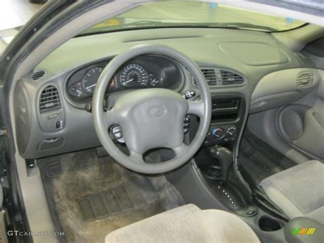 2004 Oldsmobile Alero GL1 Coupe interior Photo #51548604 | GTCarLot.com