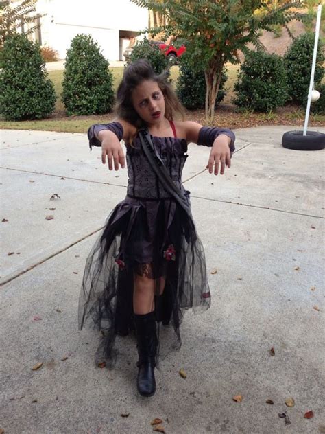 Zombie prom queen :) love it! | Zombie prom queen, Zombie costume ...