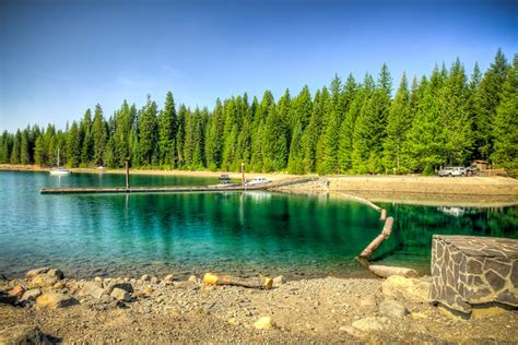 Hoodoo's Crescent Lake Resort | Scenic Views