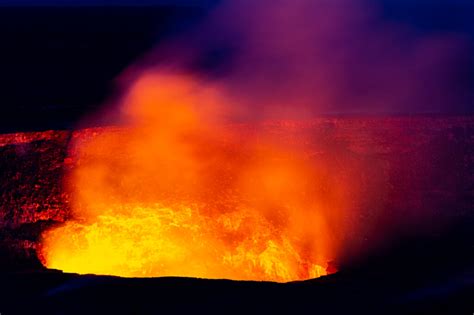 Introduction to Hawaiian Volcanism - Jeffsetter Travel