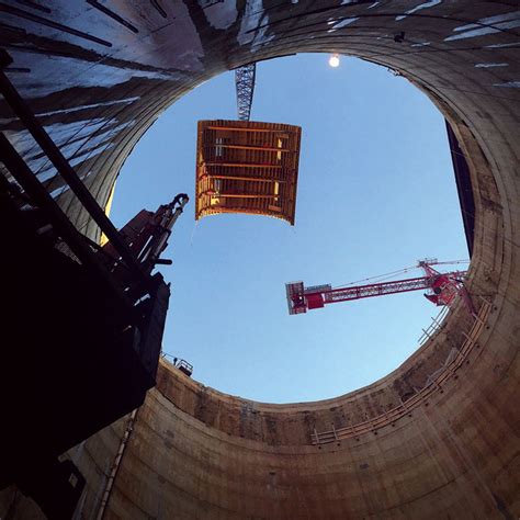 Massive Tunnel Form Underway - PC Construction