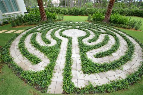 Garden Labyrinth Plans | Fasci Garden