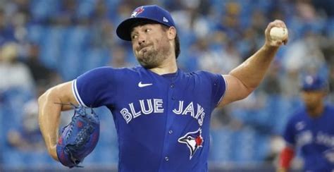 Ray leaves Blue Jays in free agency for $115M contract with Mariners | Offside