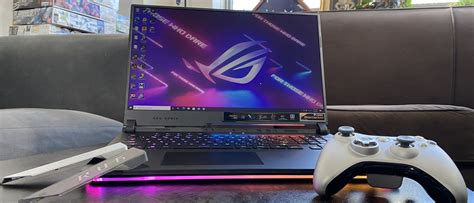 Asus ROG Strix Scar 17 G733 Review: Premium Powerhouse | Tom's Hardware