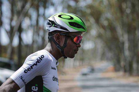 Oakley launches new Flight Jacket and Field Jacket sunglasses | Cycling Weekly