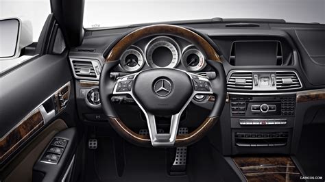 2014 Mercedes-Benz E350 BlueTEC Cabriolet - Interior | Caricos