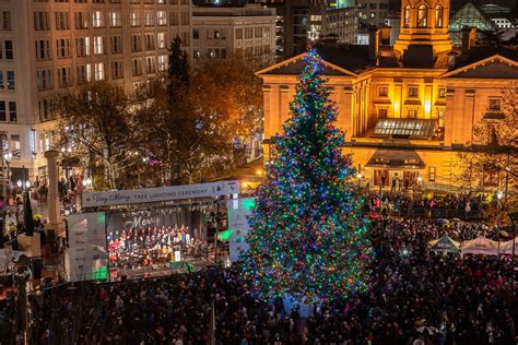 Downtown Portland 2019 Christmas / Holiday Tree Lighting, Sing-A-Long, Hot Chocolate | Pioneer ...