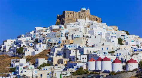 Visit the Venetian Castle of Querini in Astypalaia