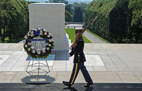 Arlington National Cemetery caps 150th year at Tomb of the Unknowns ...